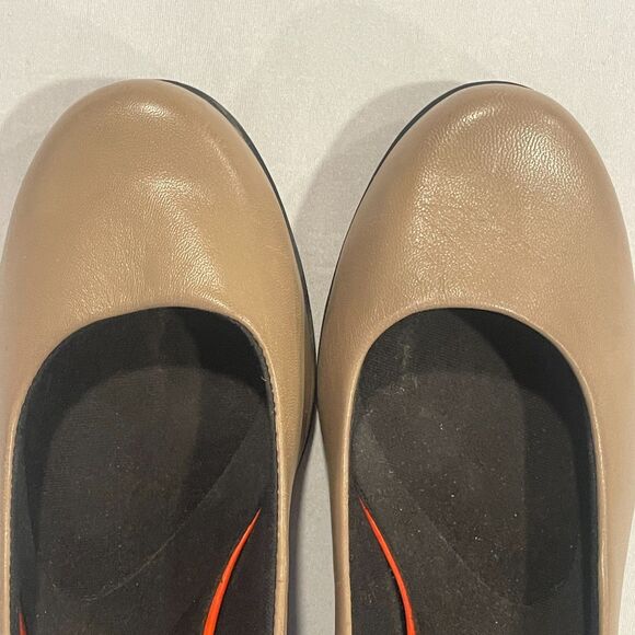 ~ Rockport 9M Pumps Total Motion Taupe Tan Leather Round Toe 3" Heels Trutech - Picture 14 of 15